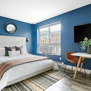 Queen Studio Apartment